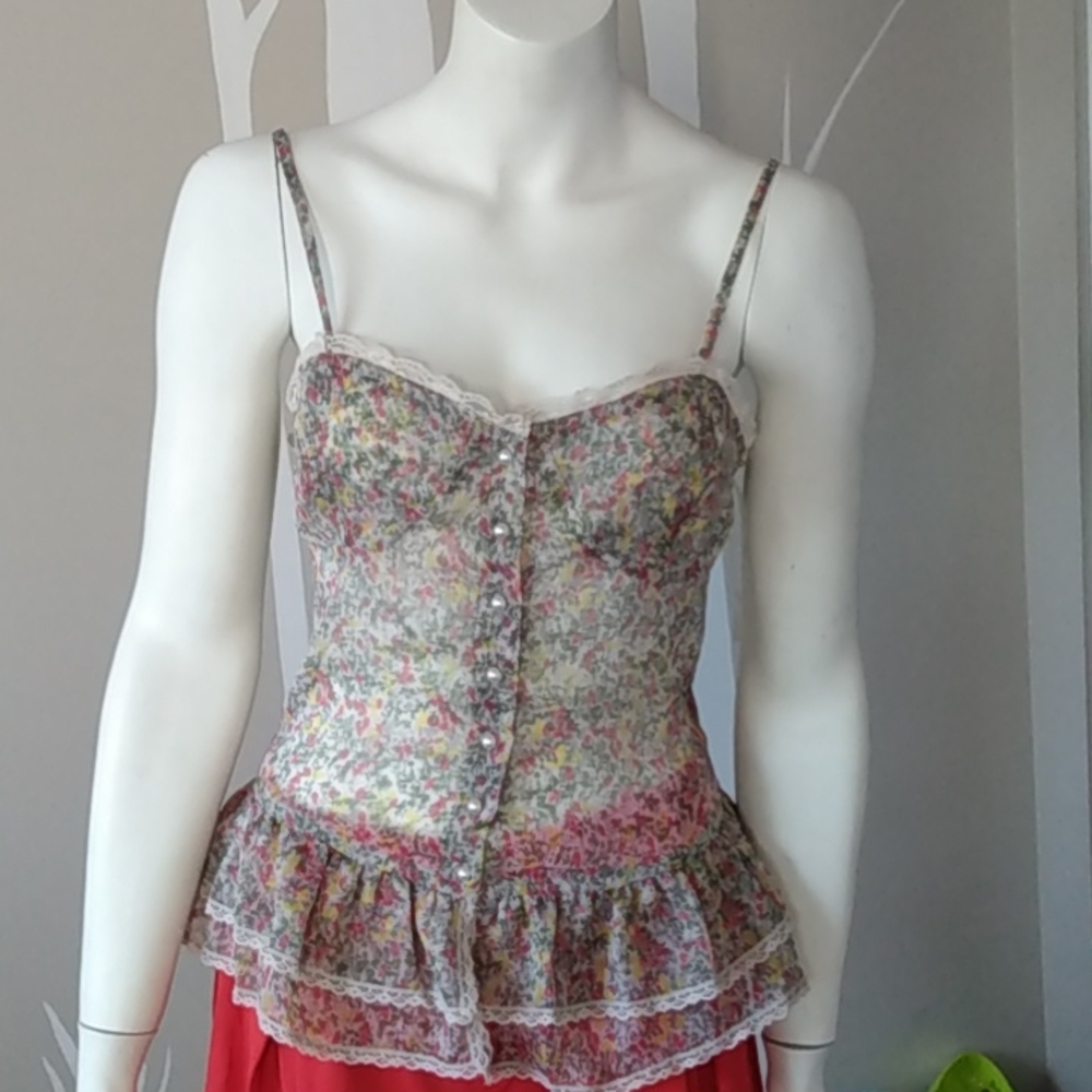 Crown of hearts sheer floral sleeveless top size M new with tags